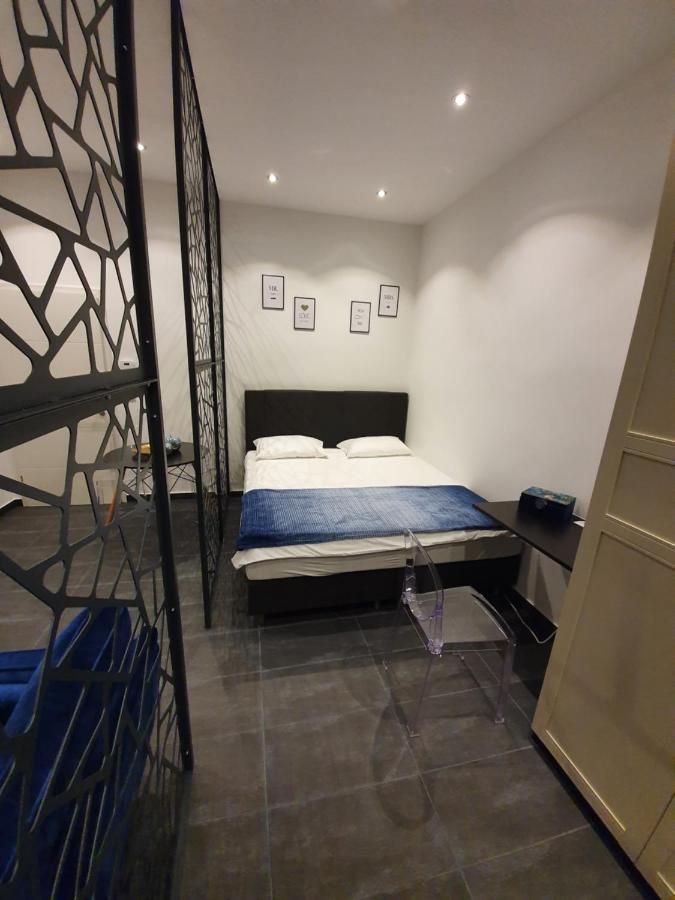 Stylisches 2-Zimmer Design-Apartment An Der U1 Favoritenstrasse Vienna Esterno foto